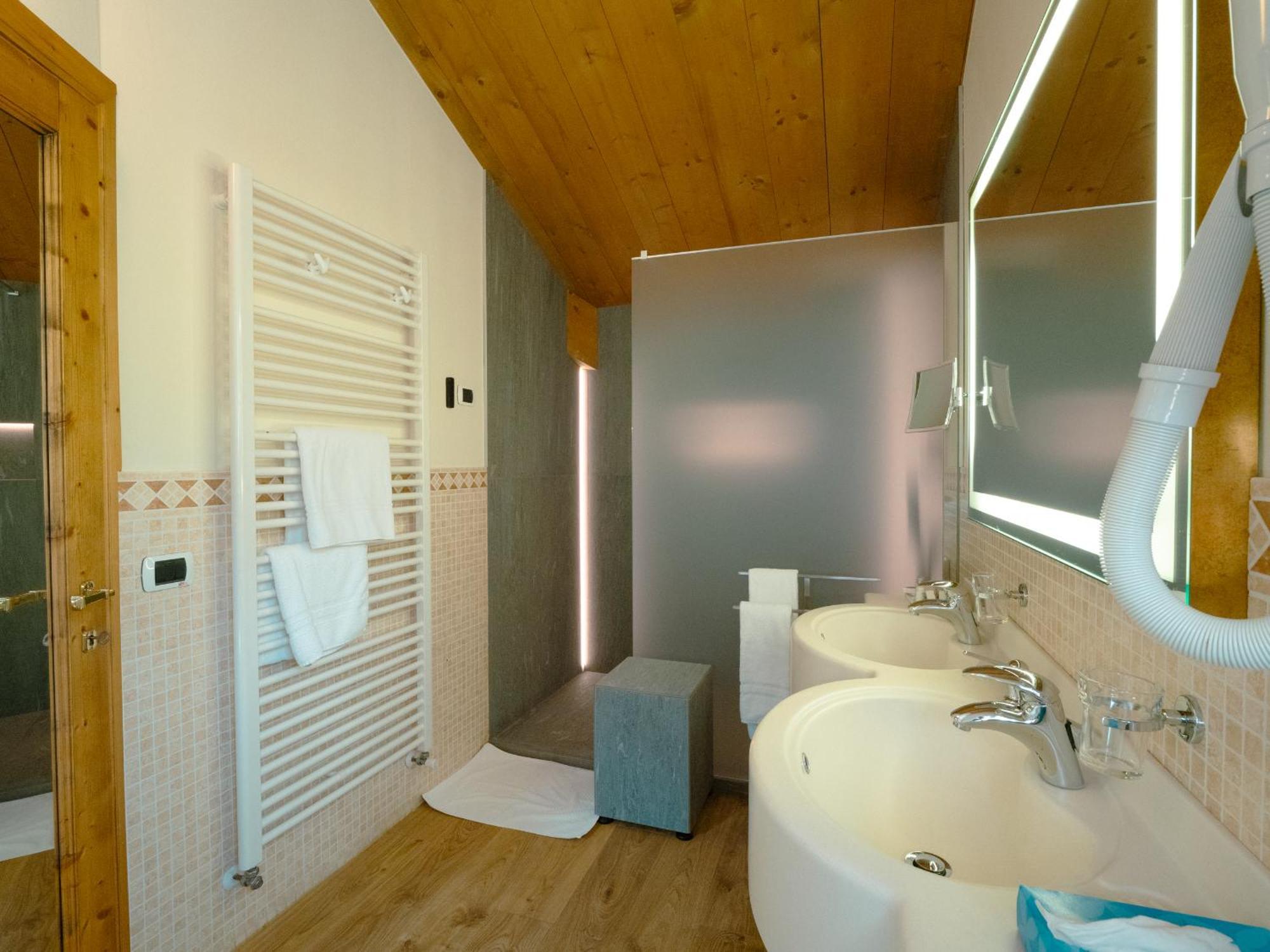Hotel Cervo Ливиньо Экстерьер фото